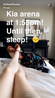 Brittani Taylor feet photo thumbnail