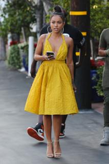 Karrueche Tran feet photo thumbnail