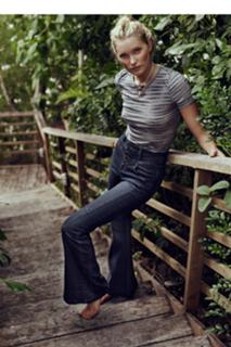 Elsa Hosk feet photo thumbnail