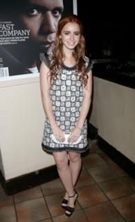 Lily Collins feet photo thumbnail