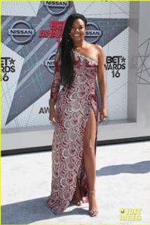 Gabrielle Union feet photo thumbnail