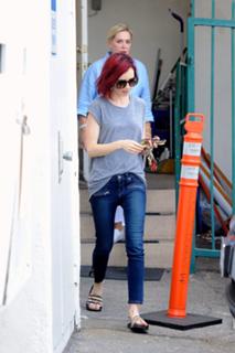 Lily Collins feet photo thumbnail