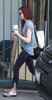 Lily Collins feet photo thumbnail