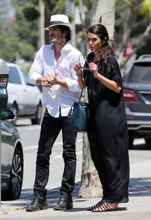 Nikki Reed feet photo thumbnail