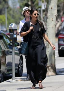 Nikki Reed feet photo thumbnail