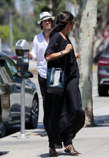 Nikki Reed feet photo thumbnail