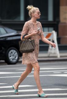 Elsa Hosk feet photo thumbnail