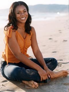 Regina Hall feet photo thumbnail