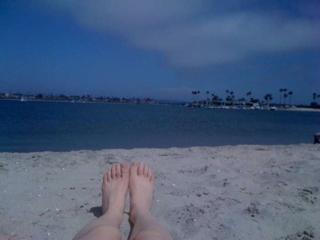 Lucy Hale feet photo thumbnail