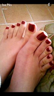 Isa Pes feet photo thumbnail