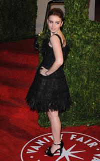 Lily Collins feet photo thumbnail