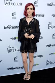 Lily Collins feet photo thumbnail
