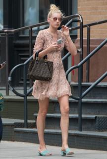Elsa Hosk feet photo thumbnail
