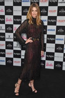 Mischa Barton feet photo thumbnail