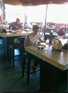 Emma Roberts feet photo thumbnail