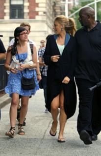 Blake Lively feet photo thumbnail