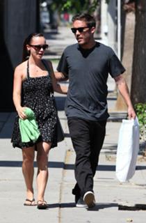 Christina Ricci feet photo thumbnail