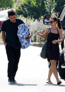 Christina Ricci feet photo thumbnail