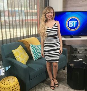 Jennette McCurdy feet photo thumbnail