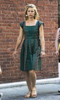 Claire Danes feet photo thumbnail