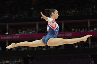Aly Raisman feet photo thumbnail