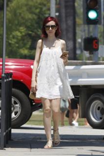 Lily Collins feet photo thumbnail