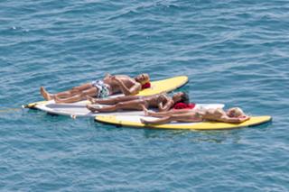 Mel B feet photo thumbnail