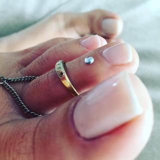Karin Klemp feet photo thumbnail