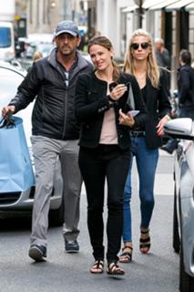 Jennifer Garner feet photo thumbnail