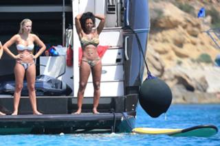 Mel B feet photo thumbnail