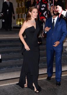 Jennifer Garner feet photo thumbnail