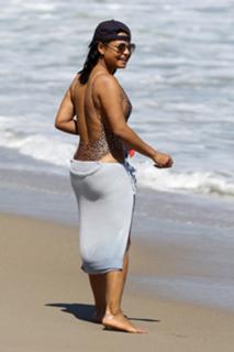 Christina Milian feet photo thumbnail