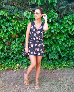 Paula Echevarría feet photo thumbnail