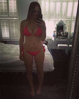 Imogen Thomas feet photo thumbnail