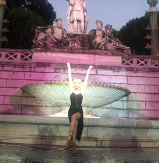 Alessia Marcuzzi feet photo thumbnail