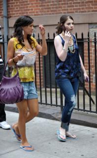 Jessica Szohr feet photo thumbnail