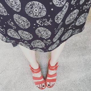 Mandy Moore feet photo thumbnail