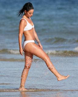 Tulisa feet photo thumbnail