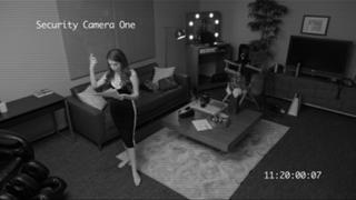 Anna Kendrick feet photo thumbnail