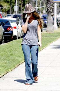 Megan Fox feet photo thumbnail