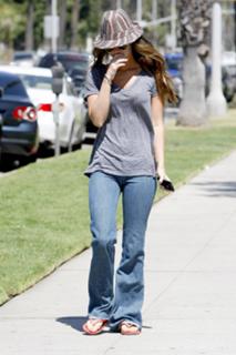 Megan Fox feet photo thumbnail