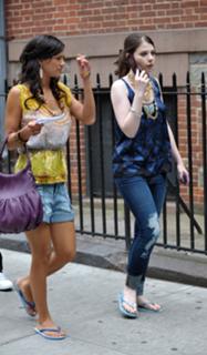 Michelle Trachtenberg feet photo thumbnail