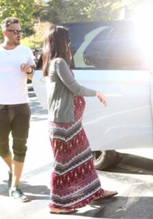 Megan Fox feet photo thumbnail
