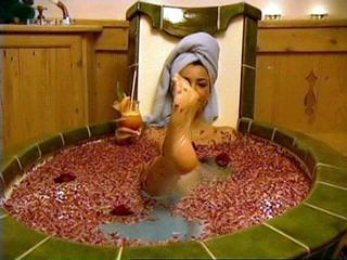 Verona Pooth feet photo thumbnail