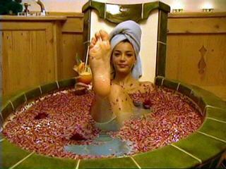 Verona Pooth feet photo thumbnail