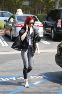 Lily Collins feet photo thumbnail