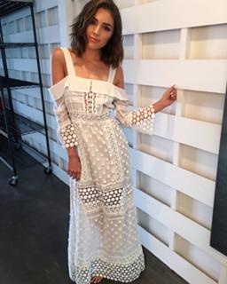Olivia Culpo feet photo thumbnail