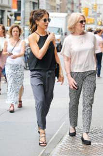 Kate Beckinsale feet photo thumbnail