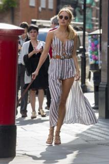 Kimberley Garner feet photo thumbnail