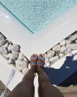 Athina Oikonomakou feet photo thumbnail